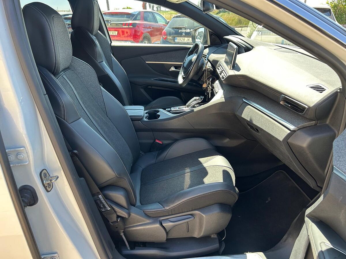 PEUGEOT 3008 GT LINE 1.5 HDI AUTO SPANISH LHD IN SPAIN 93000 MILES SUPERB 2018